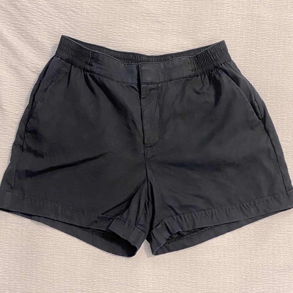 A New Day Shorts‎ Women’s Small Black Cuffed 100% Lyocell Classic Slash Pockets